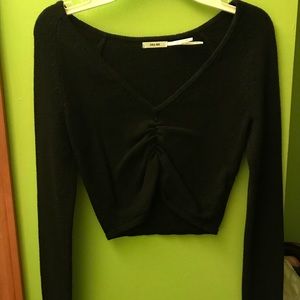 Black scrunched crop top